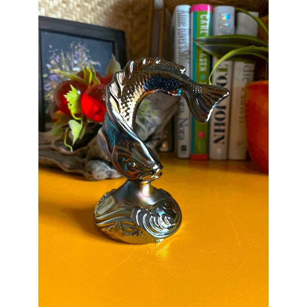 Fenton Glass Carnival Amethust Jumping Trout Fish # 5193RE